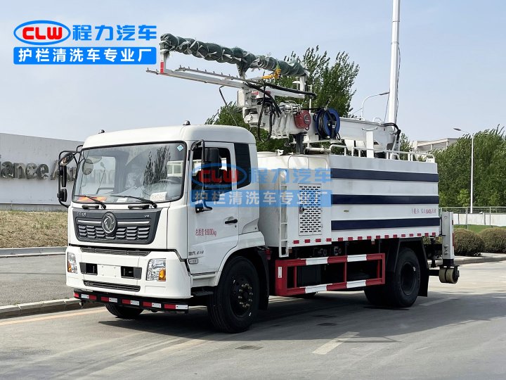 東風天錦13米光伏板清洗車